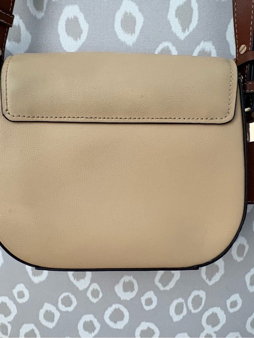 Marc Jacobs Beige and Brown Leather Crossbody Saddle Bag - Picture 5 of 16